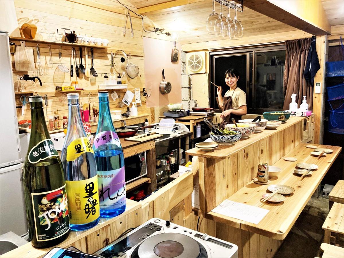 奄美ゲストハウス Hub A Nice Inn Setouchi  외부 사진