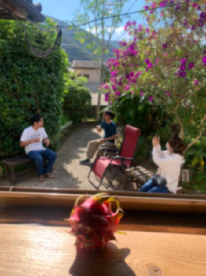 奄美ゲストハウス Hub A Nice Inn Setouchi  외부 사진